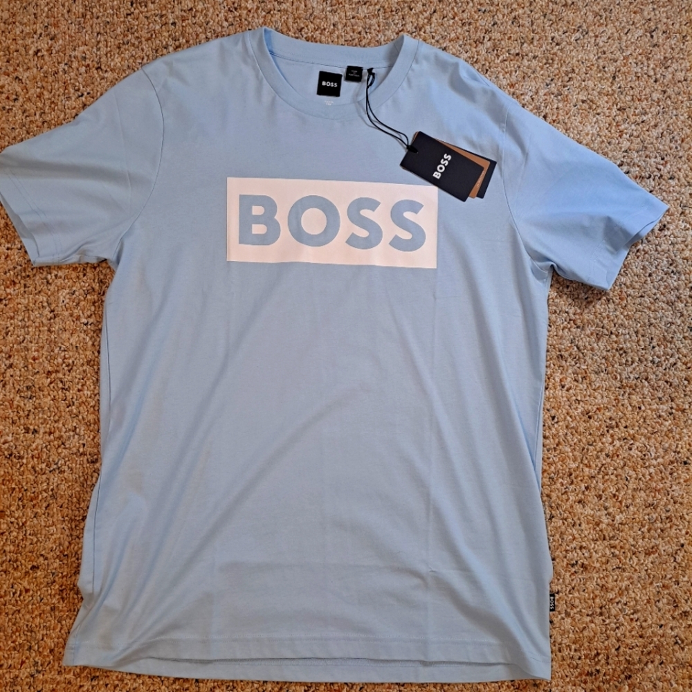Nwt hugo boss t shirt sz XL
